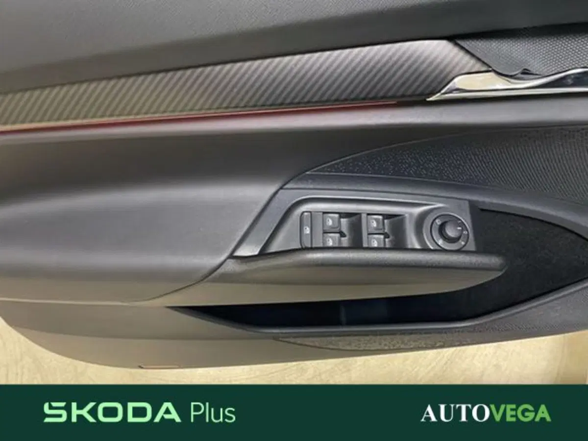 Skoda Enyaq usata a Vicenza (15)