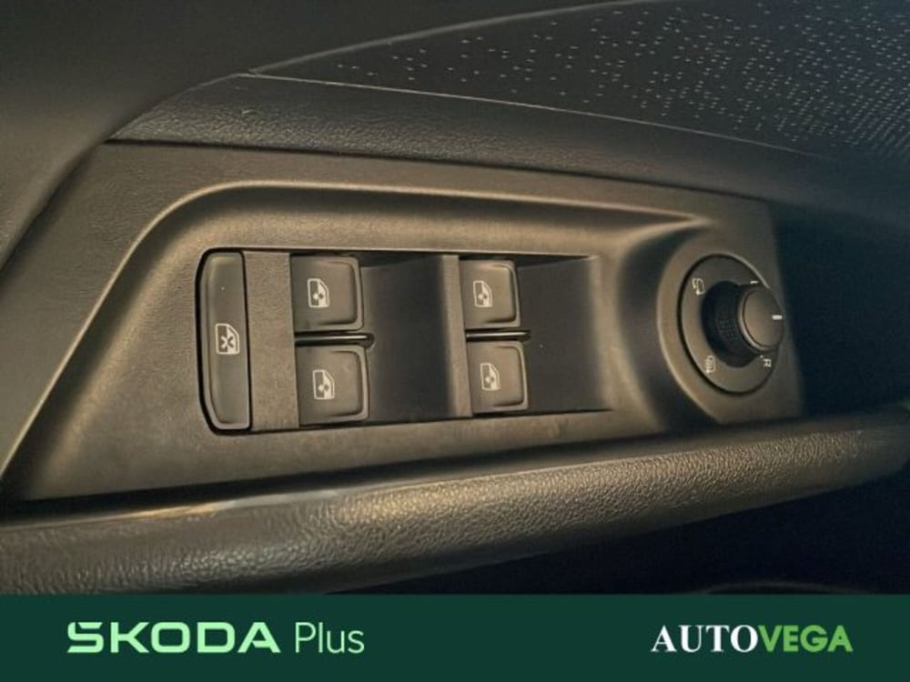 Skoda Enyaq usata a Vicenza (16)