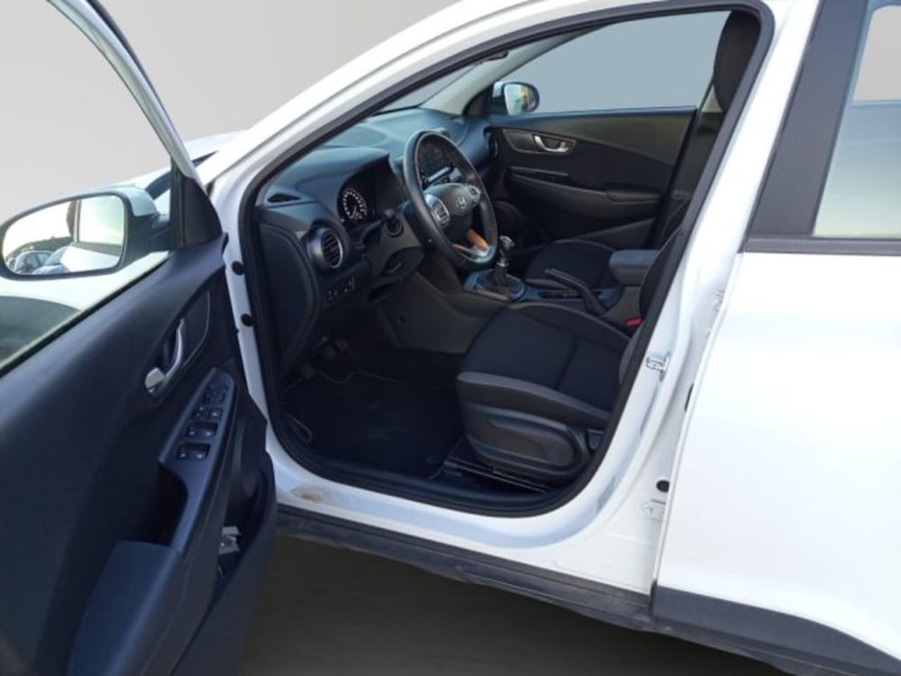 Hyundai Kona usata a Frosinone (9)