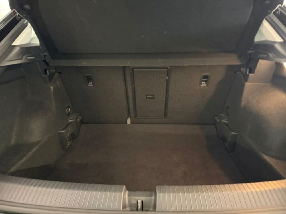 Volkswagen T-Roc usata a Modena (13)