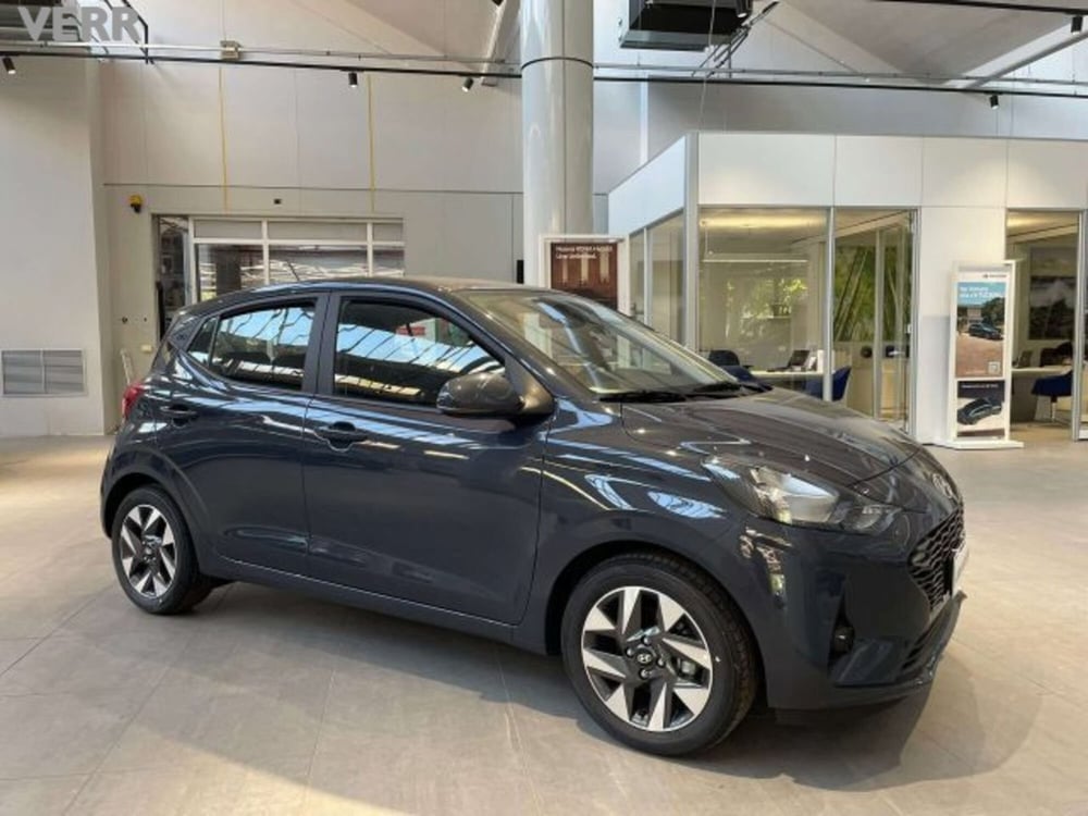 Hyundai i10 nuova a Milano (5)