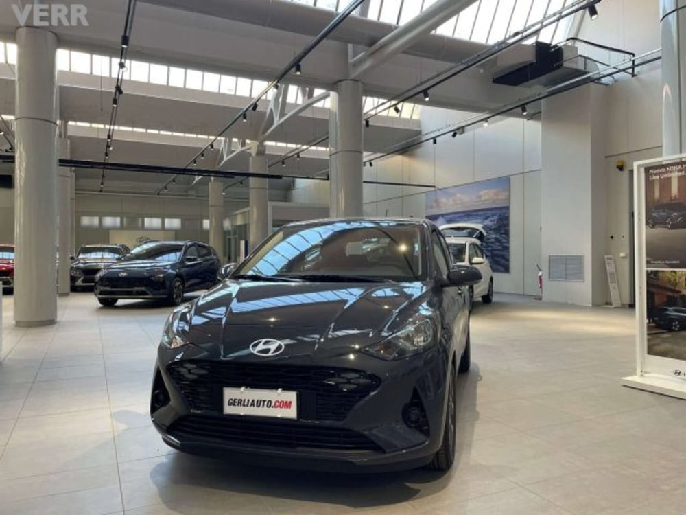 Hyundai i10 nuova a Milano (7)