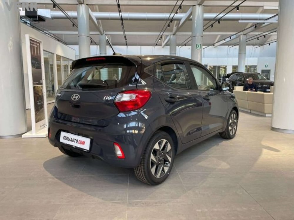 Hyundai i10 nuova a Milano (8)