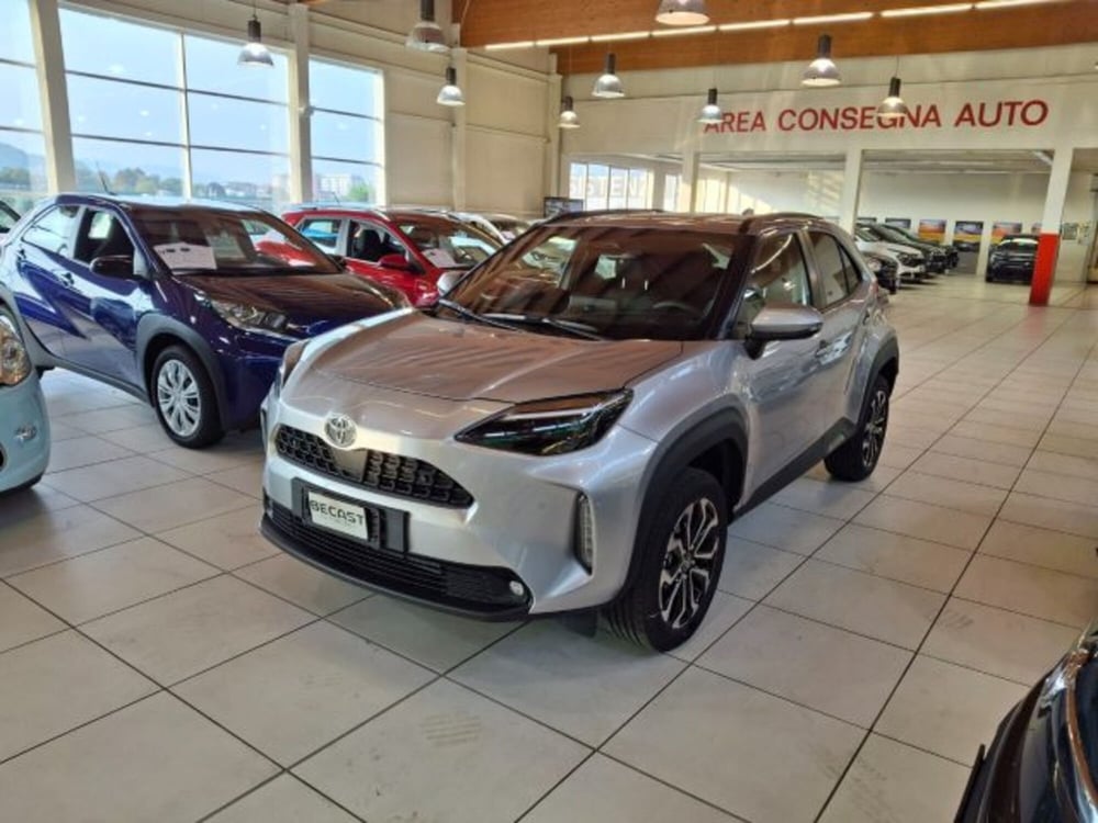 Toyota Yaris Cross nuova a Vicenza (3)