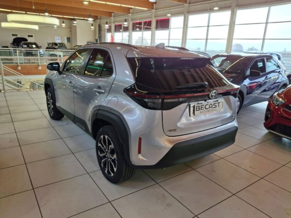 Toyota Yaris Cross nuova a Vicenza (4)