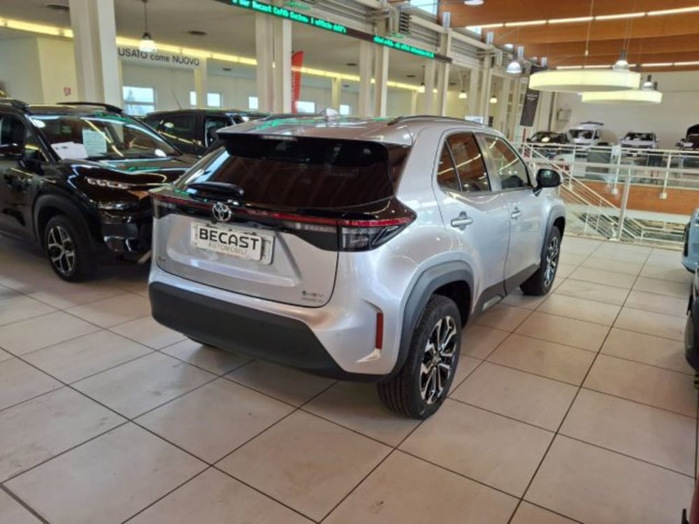 Toyota Yaris Cross nuova a Vicenza (5)