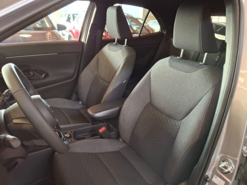 Toyota Yaris Cross nuova a Vicenza (8)