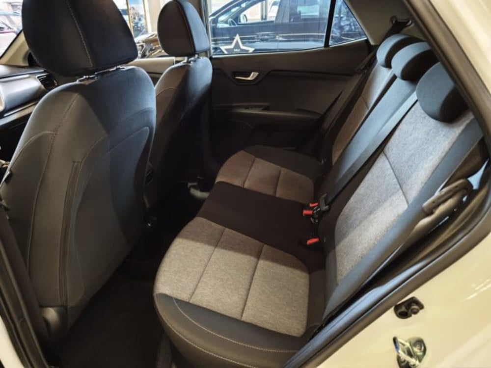 Kia Stonic nuova a Vicenza (7)