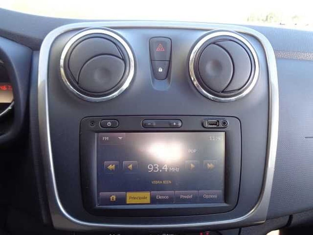 Dacia Sandero usata a Treviso (13)