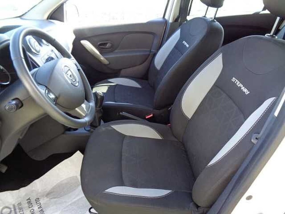 Dacia Sandero usata a Treviso (8)