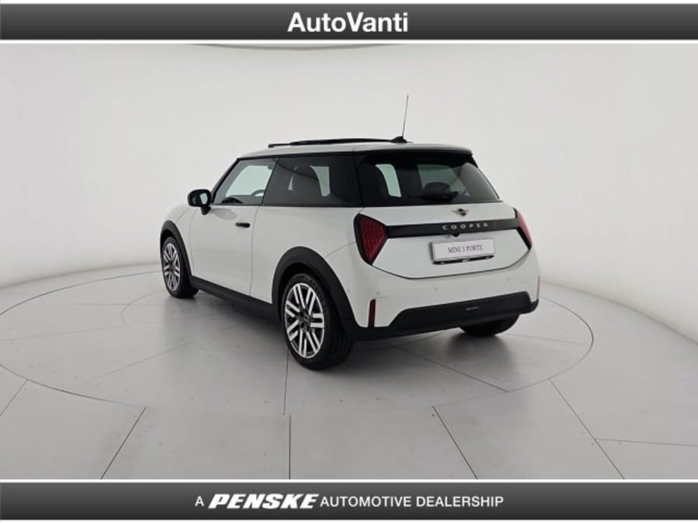 MINI Mini nuova a Bologna (3)