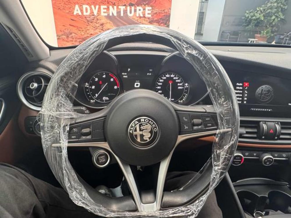 Alfa Romeo Giulia usata a Vercelli (12)