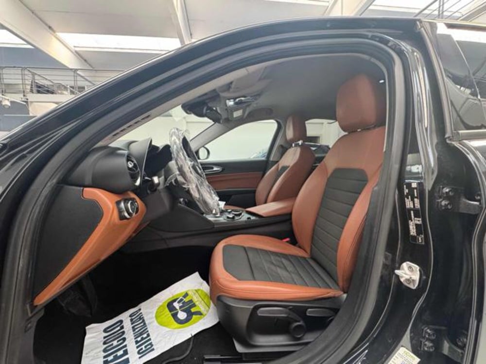 Alfa Romeo Giulia usata a Vercelli (16)