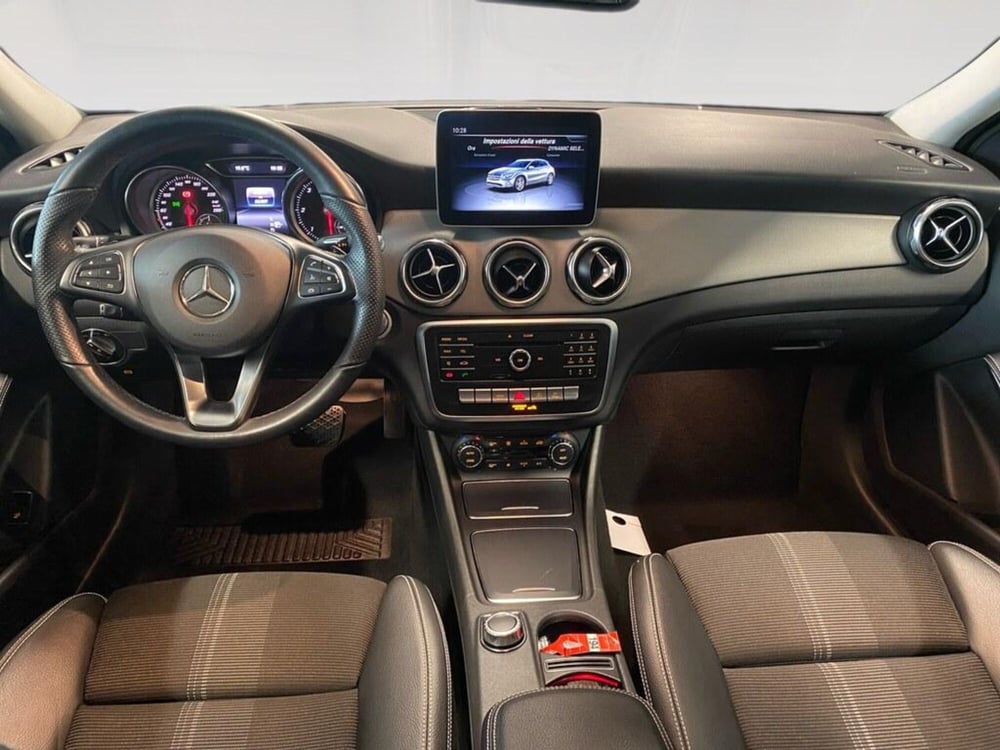 Mercedes-Benz GLA SUV usata a Torino (5)