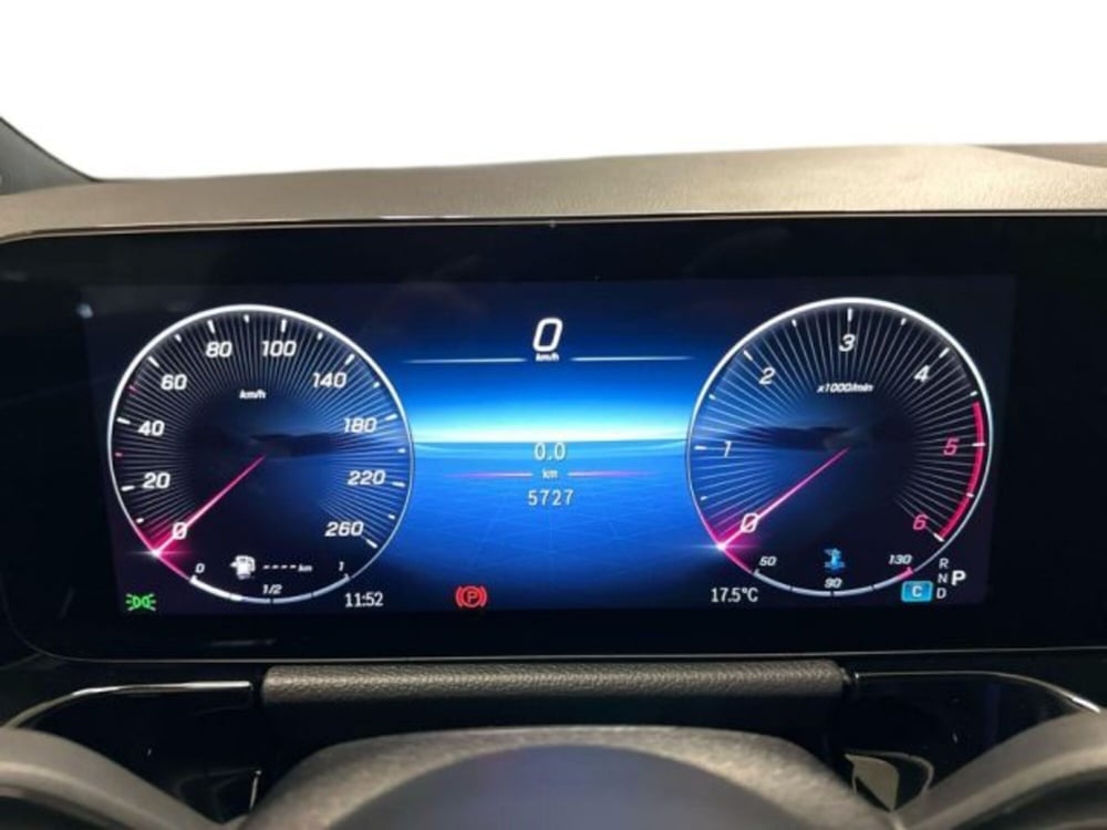 Mercedes-Benz GLA SUV usata a Avellino (13)