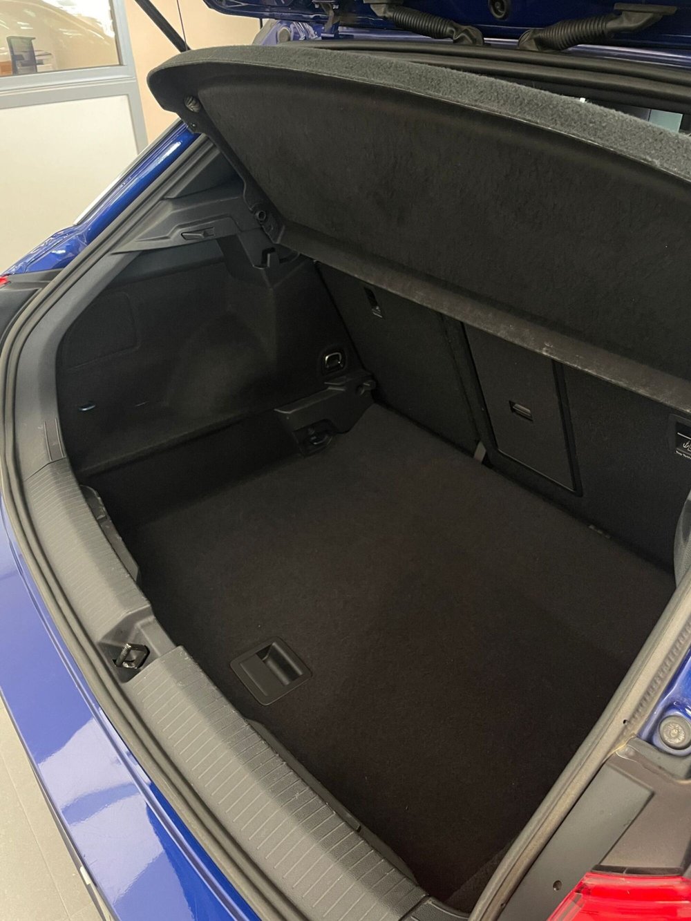 Volkswagen T-Roc Cabrio usata a Sassari (7)