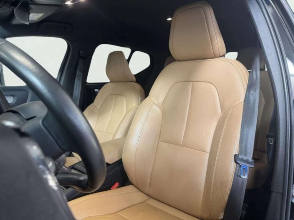 Volvo XC40 usata a Firenze (11)