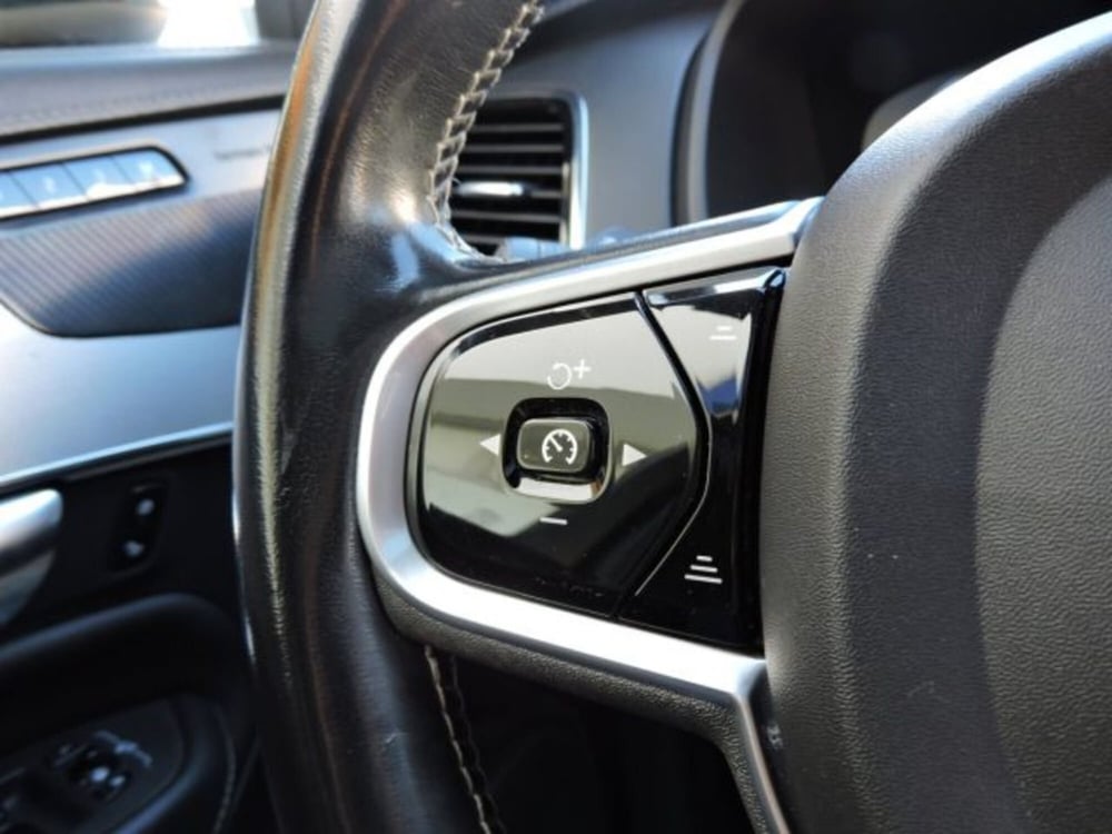 Volvo XC90 usata a Firenze (17)