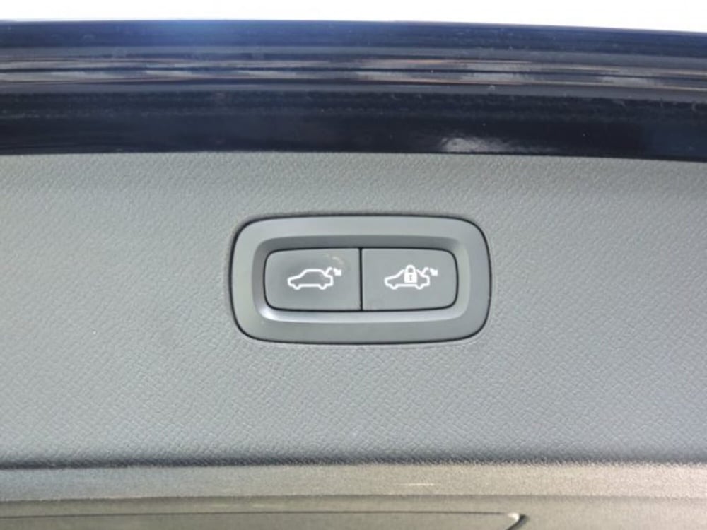 Volvo XC90 usata a Firenze (8)