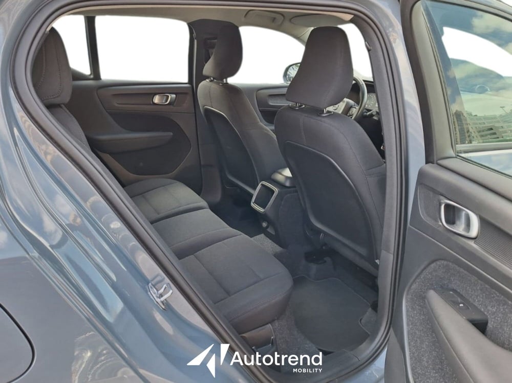 Volvo XC40 usata a Bari (14)