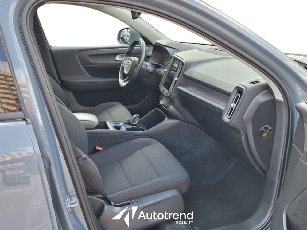 Volvo XC40 usata a Bari (7)