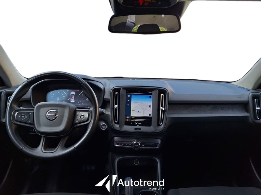 Volvo XC40 usata a Bari (8)