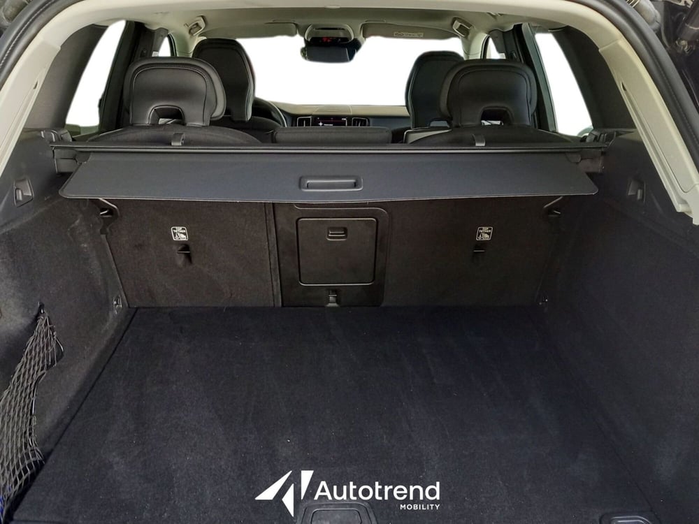 Volvo XC60 usata a Bari (20)