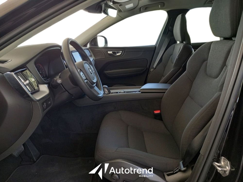 Volvo XC60 usata a Bari (6)
