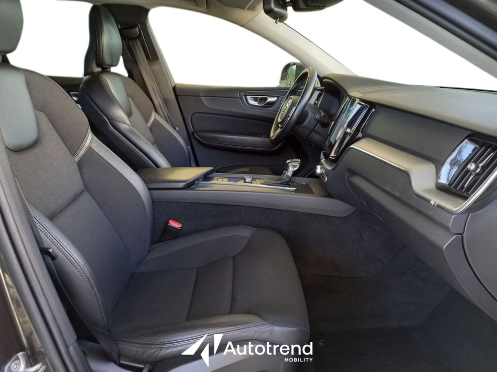 Volvo XC60 usata a Bari (5)
