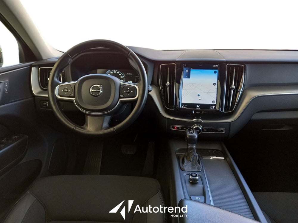 Volvo XC60 usata a Bari (6)