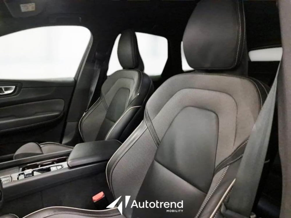 Volvo XC60 usata a Bari (3)