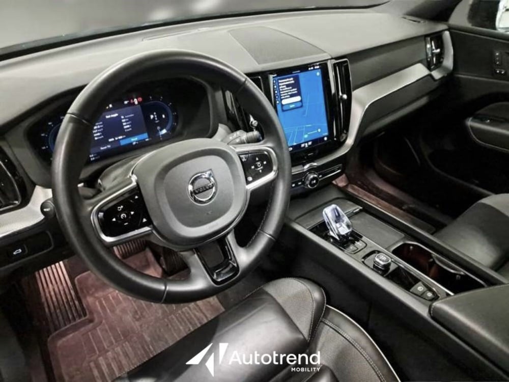 Volvo XC60 usata a Bari (5)