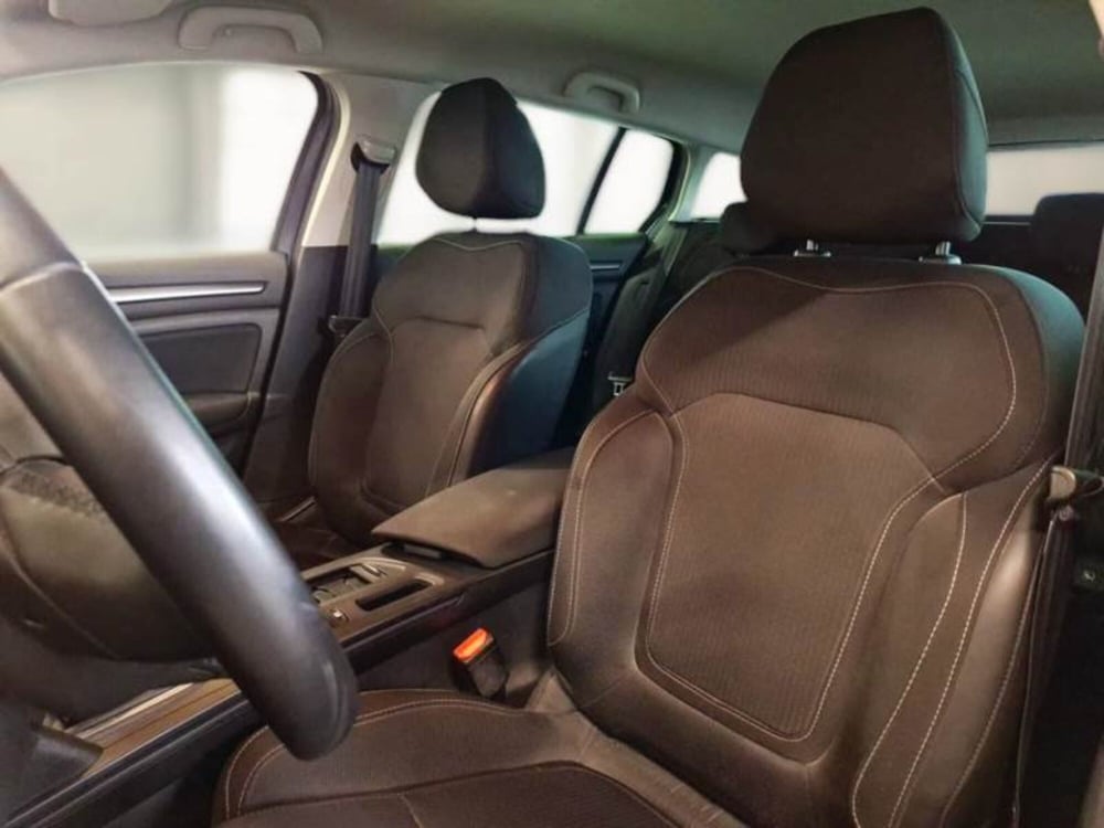 Renault Mégane Sporter usata a Salerno (11)