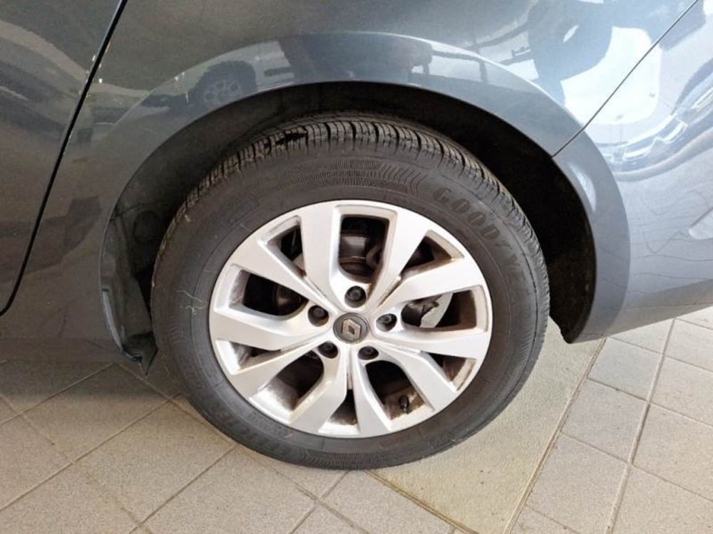 Renault Mégane Sporter usata a Salerno (19)