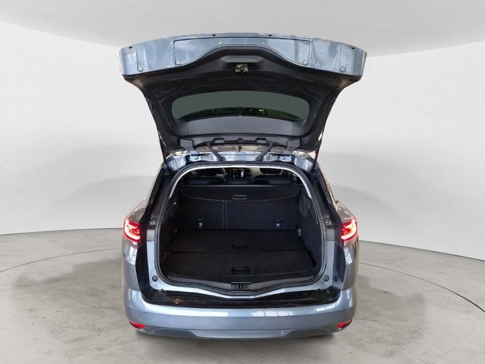 Renault Mégane Sporter usata a Salerno (8)