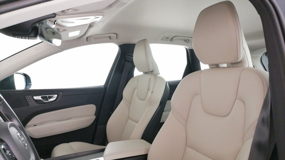 Volvo XC60 usata a Roma (12)