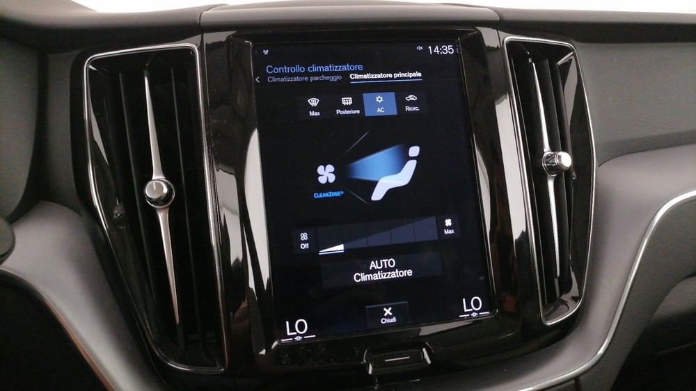 Volvo XC60 usata a Roma (15)