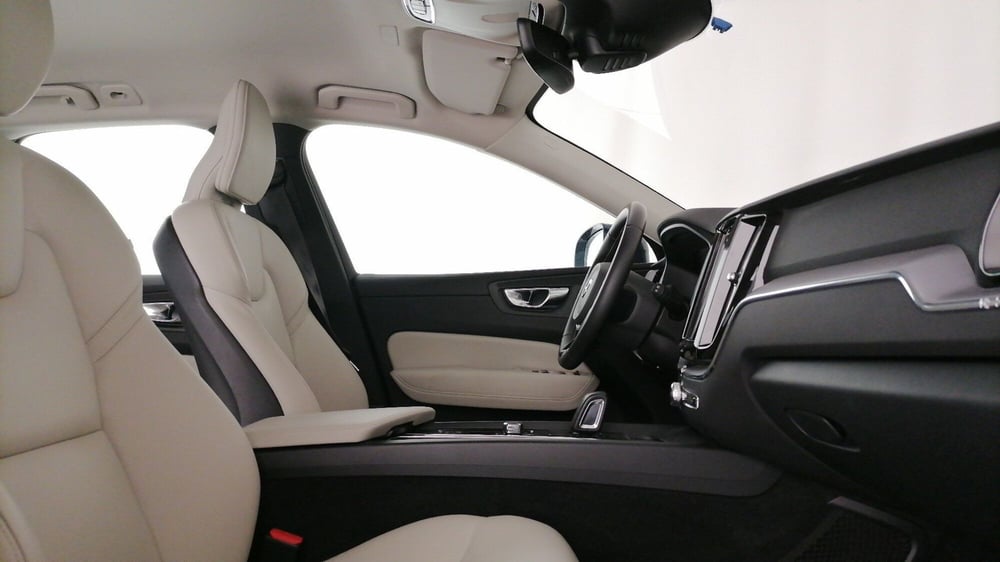 Volvo XC60 usata a Roma (6)
