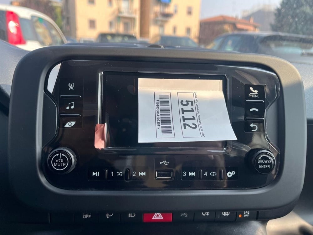 Fiat Panda Cross nuova a Milano (16)