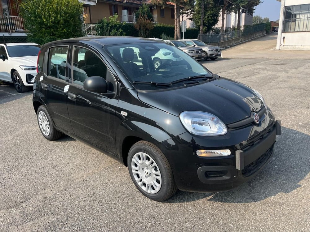 Fiat Panda Cross nuova a Milano (3)