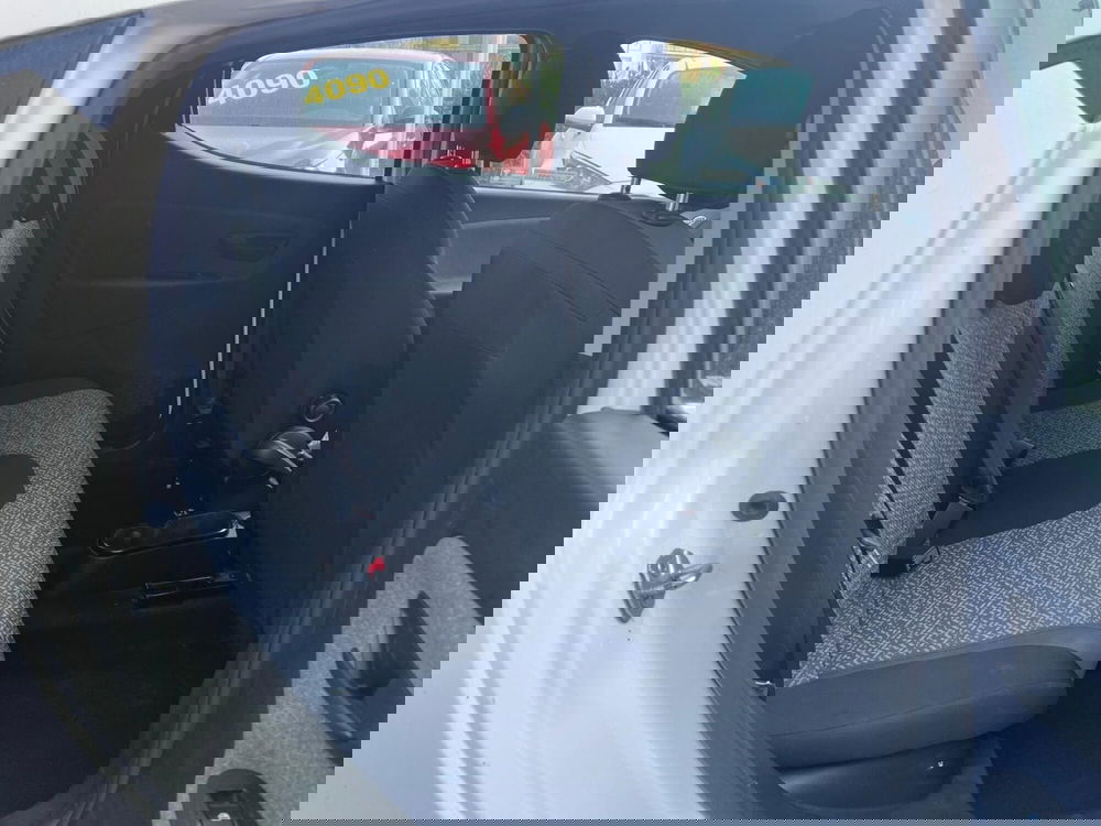 Lancia Ypsilon usata a Milano (12)