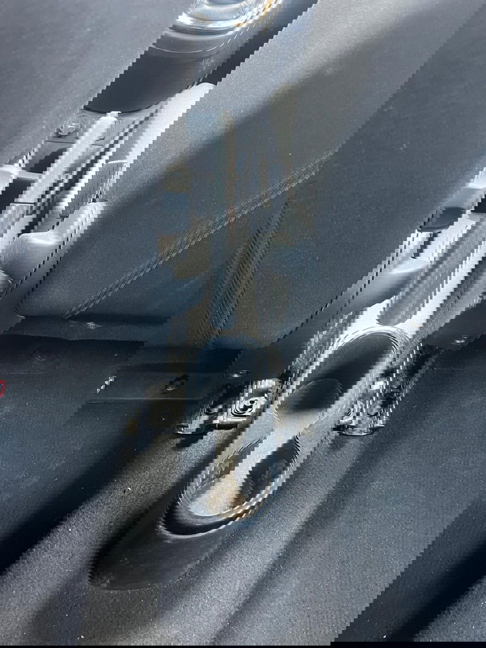 Lancia Ypsilon usata a Milano (19)