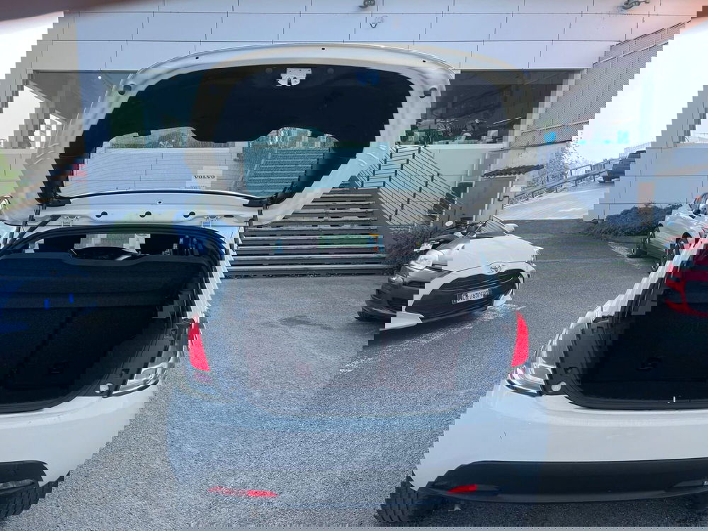 Lancia Ypsilon usata a Milano (8)