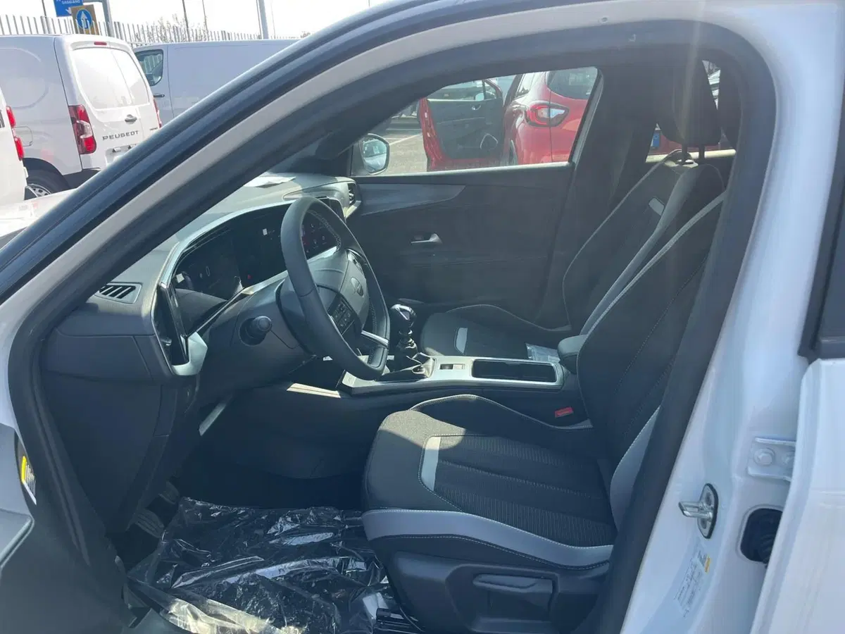 Opel Mokka nuova a Milano (11)