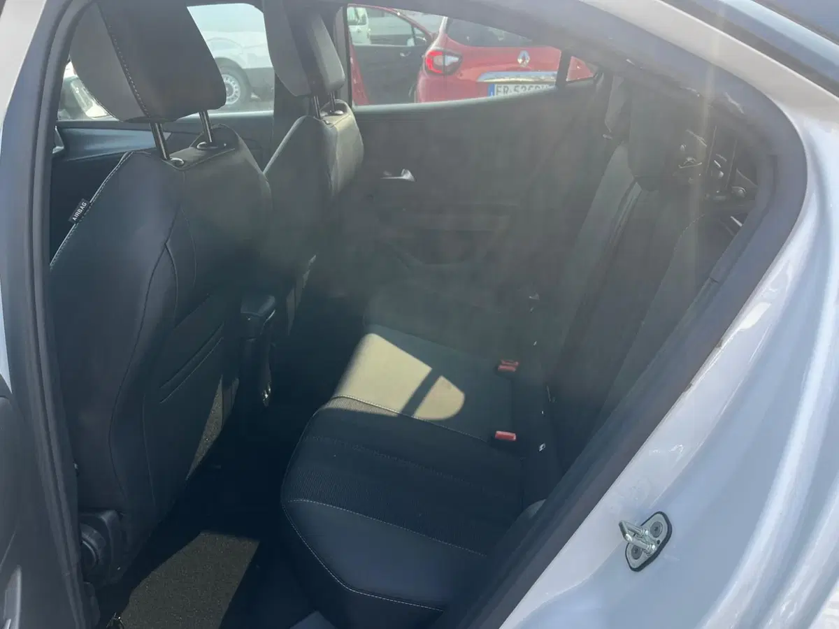 Opel Mokka nuova a Milano (13)