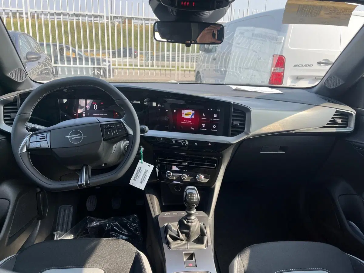 Opel Mokka nuova a Milano (15)