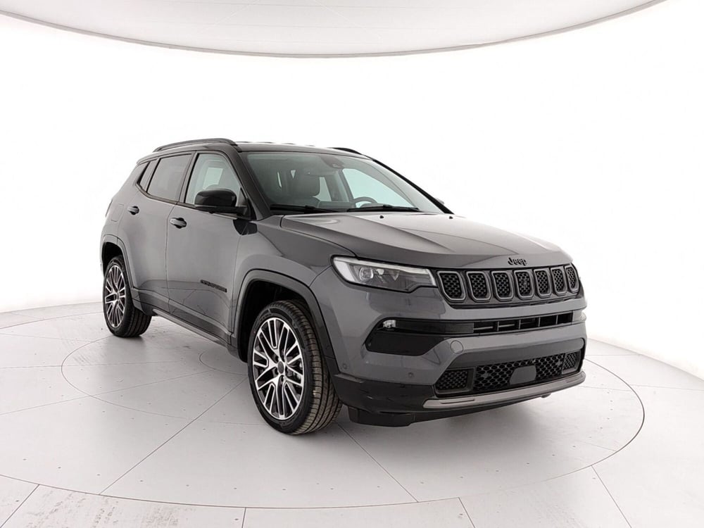 Jeep Compass nuova a Caserta