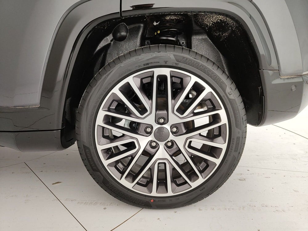 Jeep Compass nuova a Caserta (12)