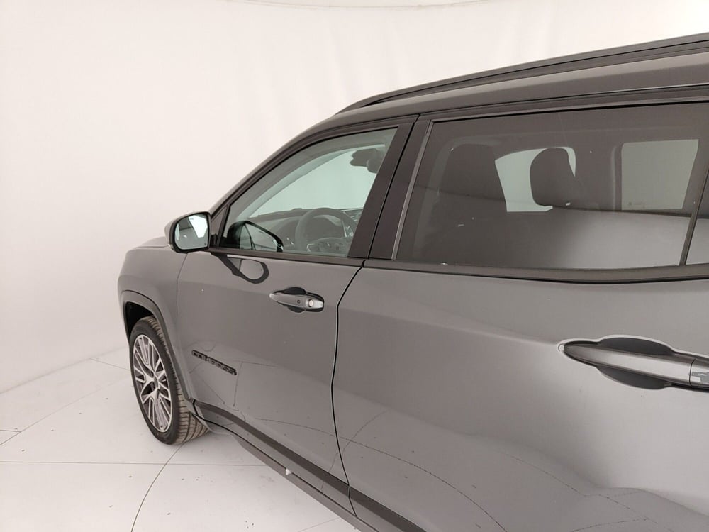 Jeep Compass nuova a Caserta (13)