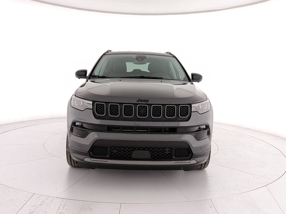 Jeep Compass nuova a Caserta (2)
